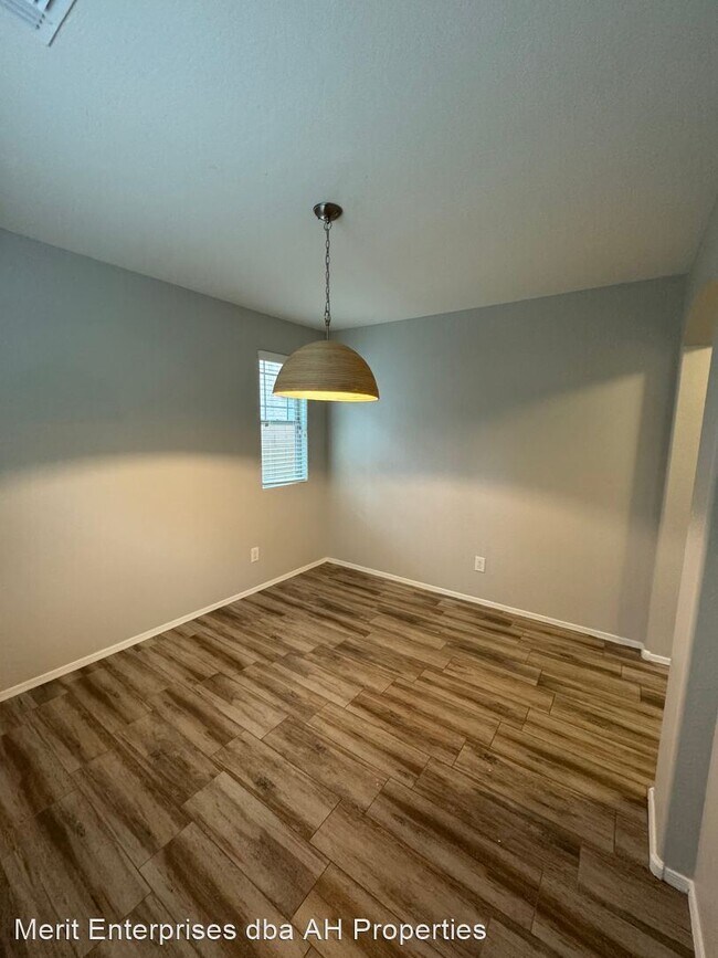 Foto del edificio - 3 br, 2.5 bath House - 2491 E BOSTON ST