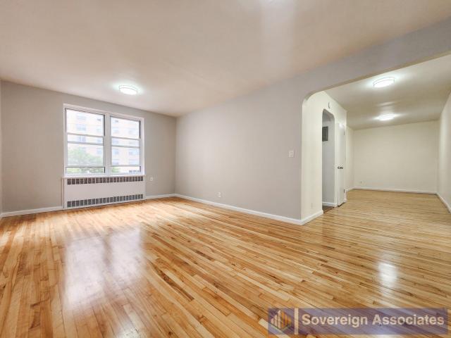 Foto del edificio - 1 bedroom in BRONX NY 10463