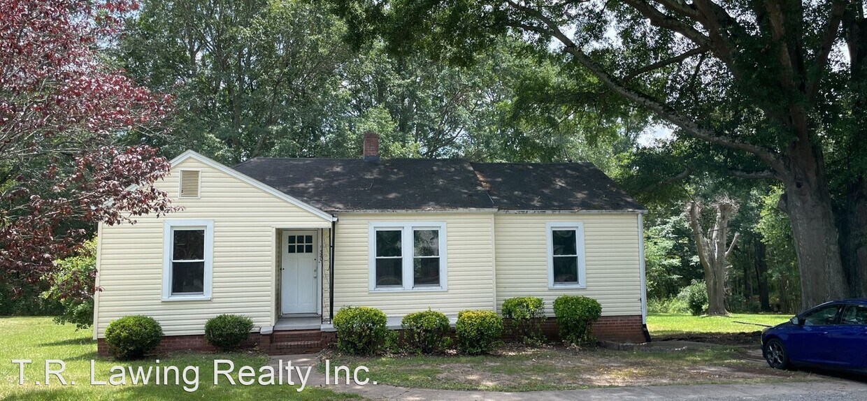Foto principal - 3 br, 1 bath House - 1520 Kings Road