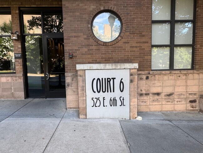 Foto del edificio - 525 E 6th St