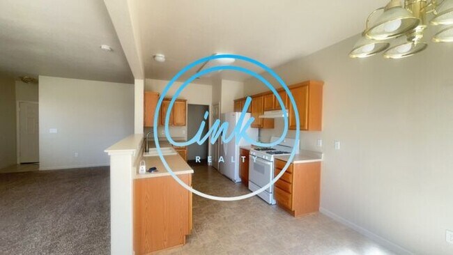 Building Photo - Single Family Home for Rent on the Golf Co...
