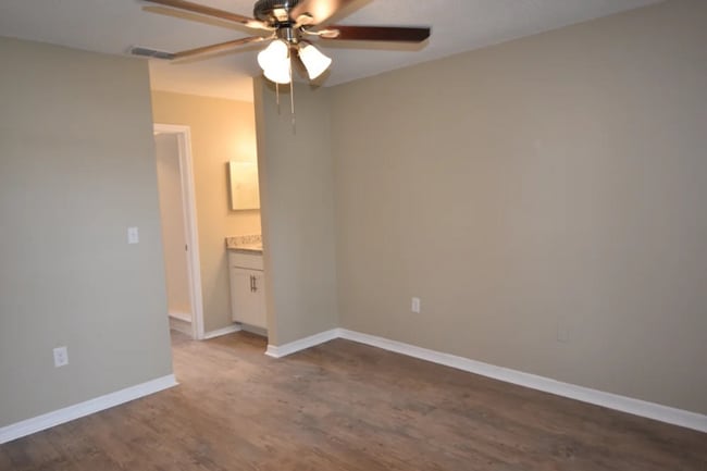 Building Photo - 1409 Andy Dr