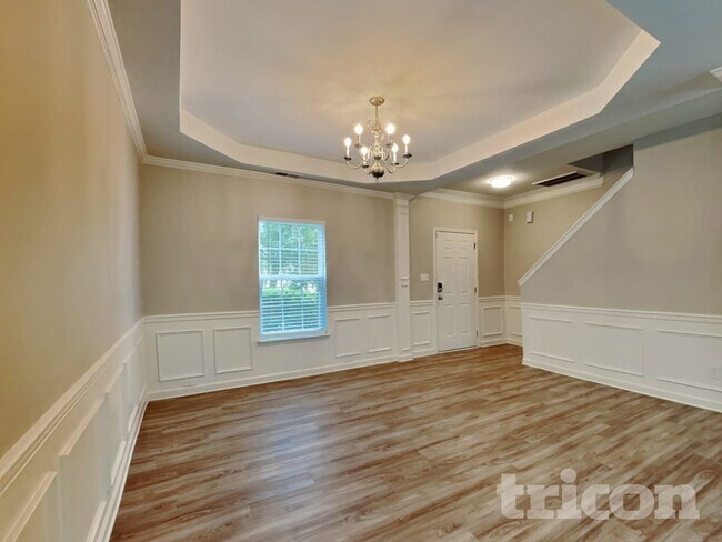 Building Photo - 1129 Hawick Dr