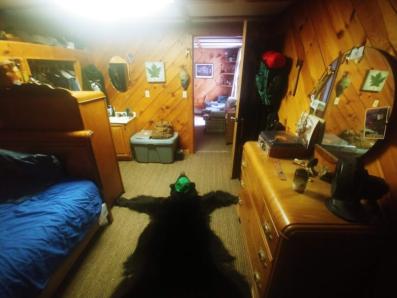 Building Photo - 466 Main St