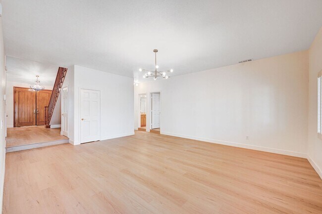 Foto del edificio - MCNEIL MANOR