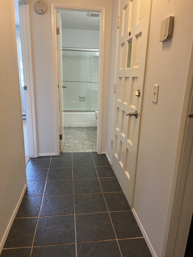 Foto del edificio - 17108 NE 45th St