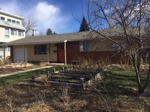 Building Photo - 3325 Martin Dr