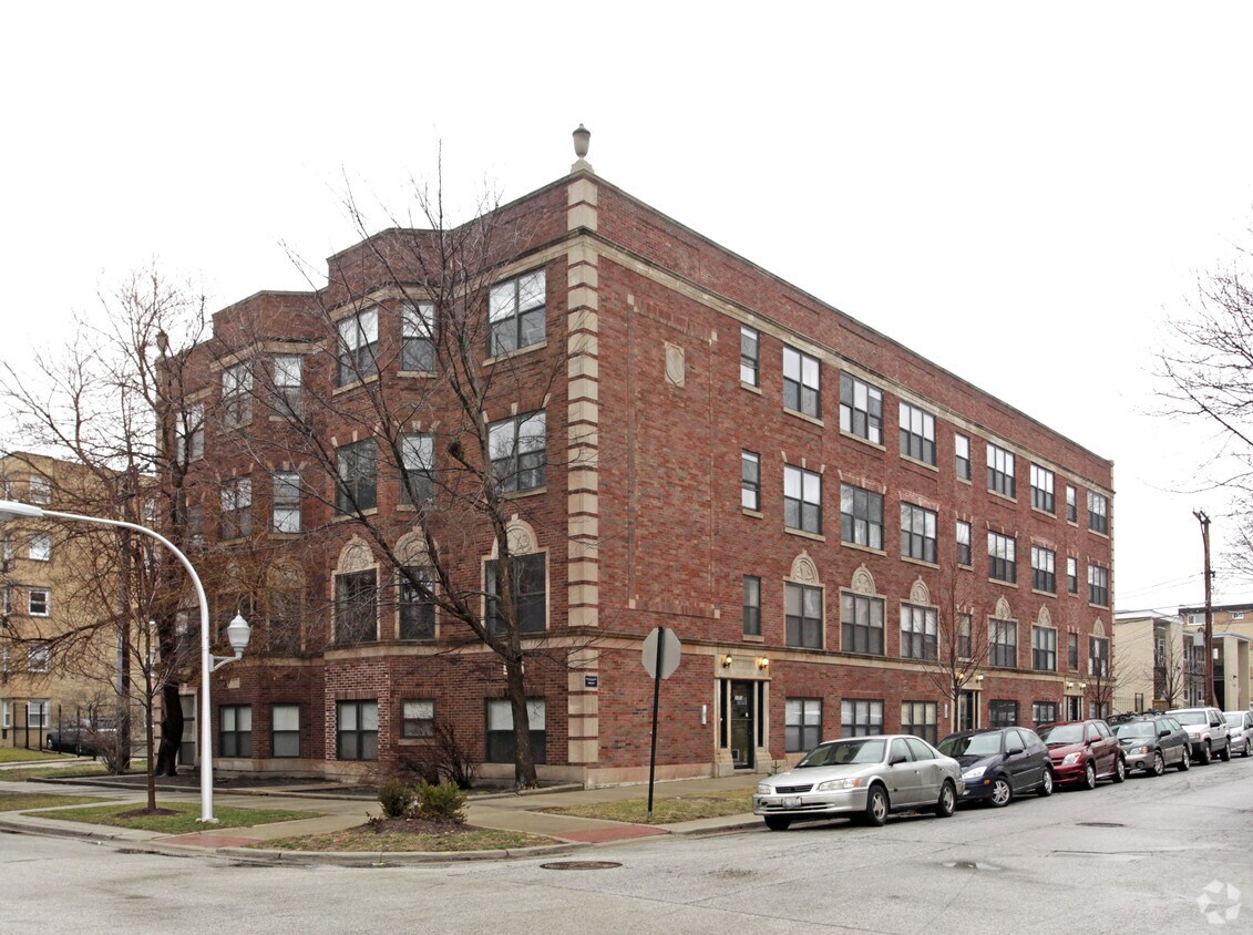 Foto principal - 6147 N Hoyne Ave