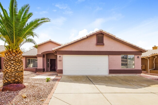 Building Photo - 6115 W Park View Ln