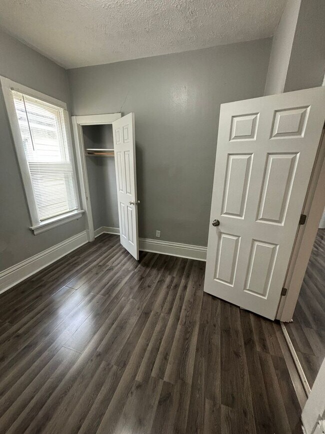 Foto del edificio - 2146 N 35th St