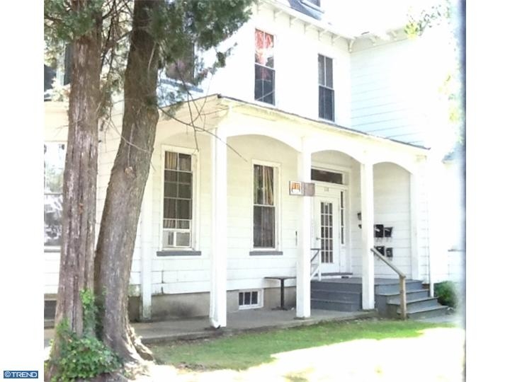 Primary Photo - 128 W Commerce St
