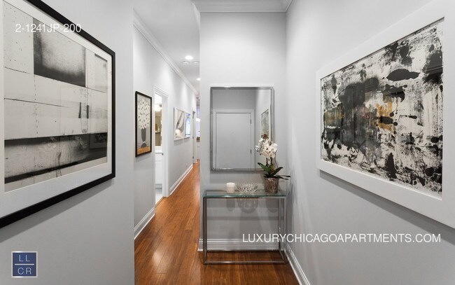 Foto del edificio - 1241 W Jackson Blvd