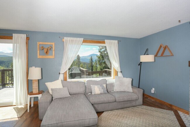 Foto del edificio - 1258 Baldy Rd
