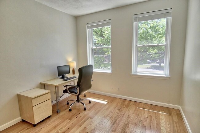 Building Photo - 1409 Commonwealth Avenue