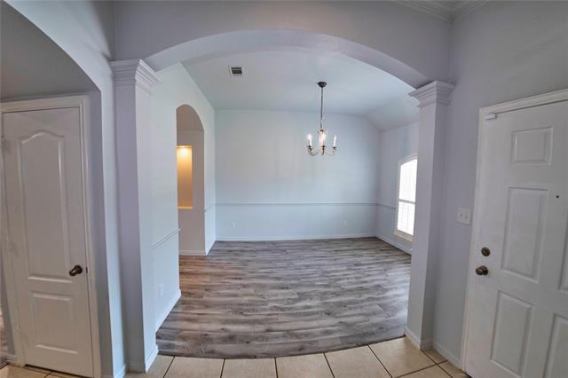 Building Photo - 806 Dogwood Dr