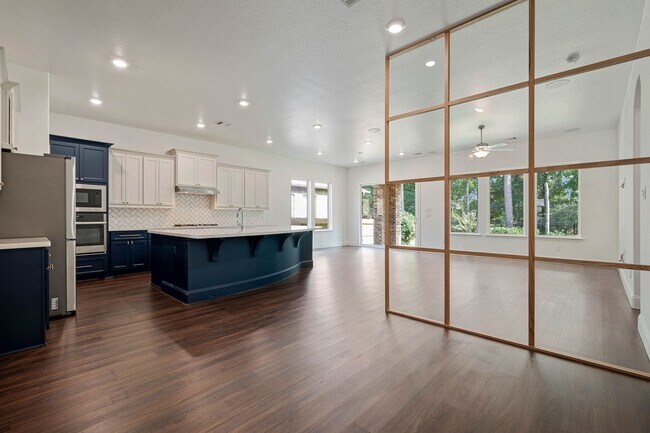 Building Photo - 2021 Capriccio Dr