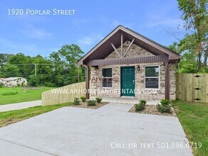 Building Photo - 1920 N Poplar St