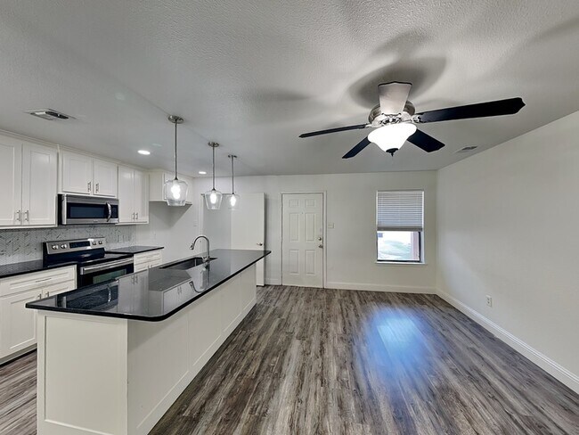 Foto del edificio - 2628 Frazier Ave