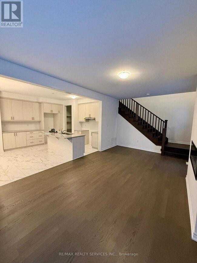 Building Photo - 62 Gretzky Ave