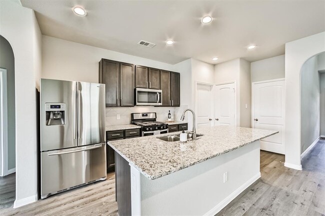 Building Photo - 24922 Adami Veduta Ct