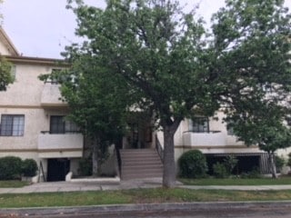 536 E. Tujunga Ave - 536 E Tujunga Ave