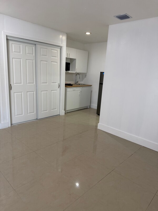 Foto del edificio - 8111 SW 129th Ave