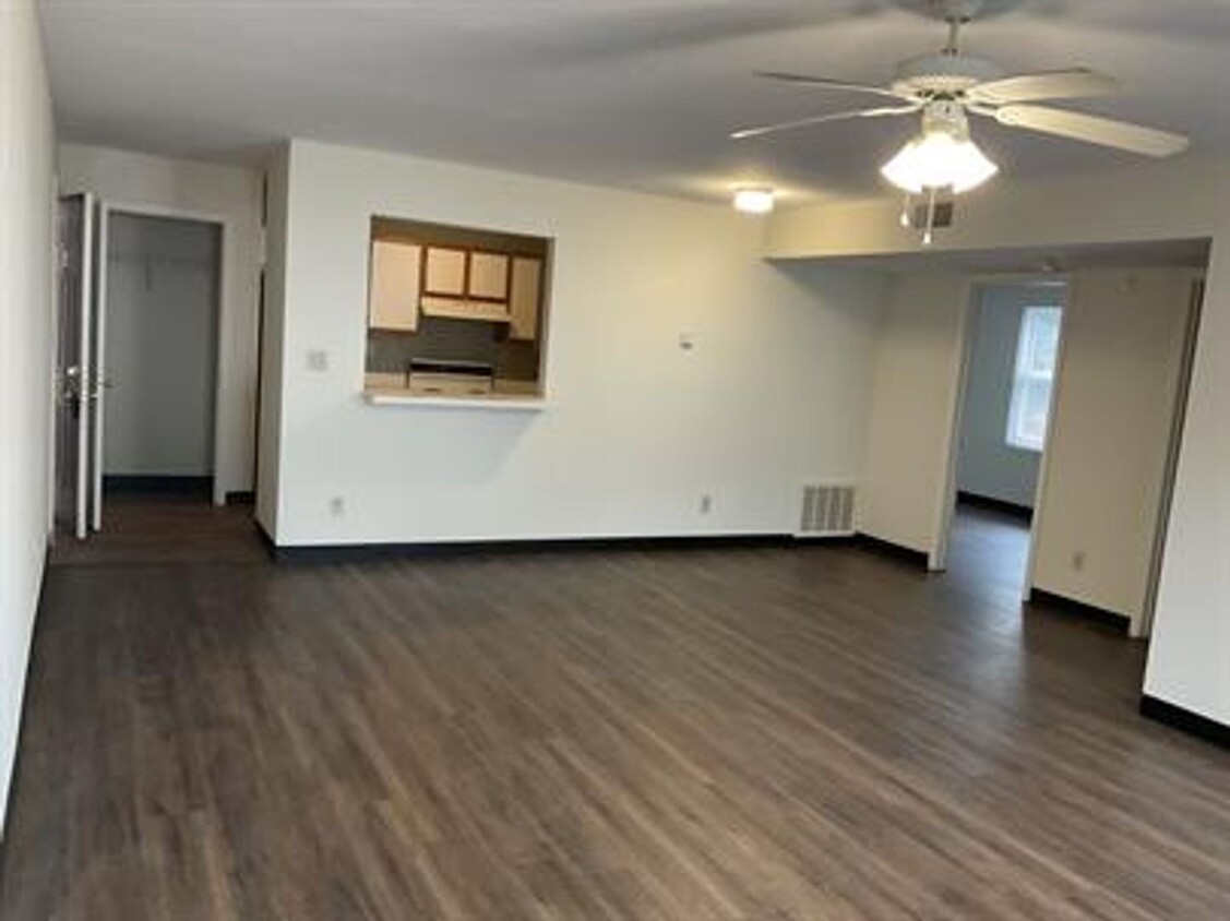 Primary Photo - Cliffwood Apartments