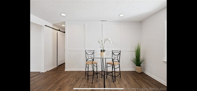 Foto del edificio - 662 Edgehill Rd