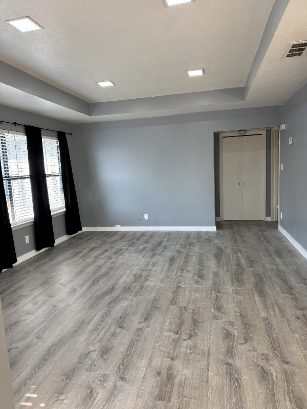 Foto principal - 5414 Lakeview Pkwy