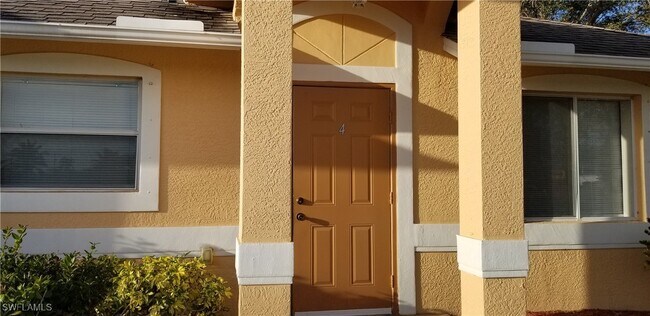 Foto del edificio - 927 SE 14th Terrace