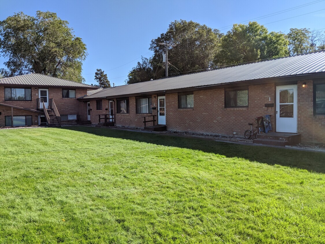 467 W Pacific St Unit 2, Blackfoot, ID 83221 Apartments in Blackfoot