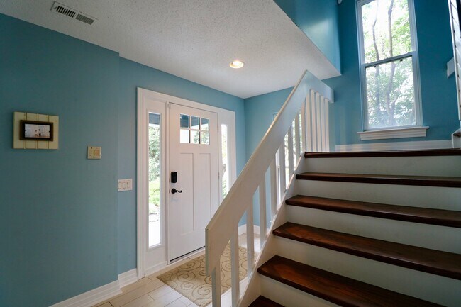 Foto del edificio - Beautiful Furnished Croatan Beach Home.
