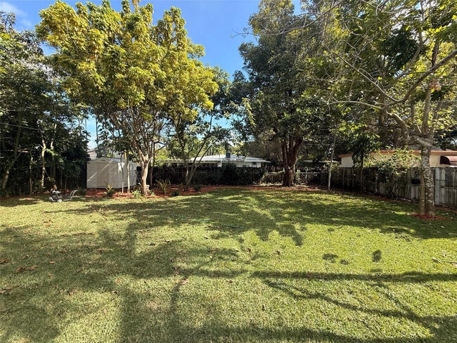 Foto del edificio - 6411 SW 63rd Ct