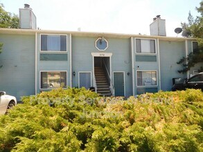 Building Photo - 570 Dawn Ct