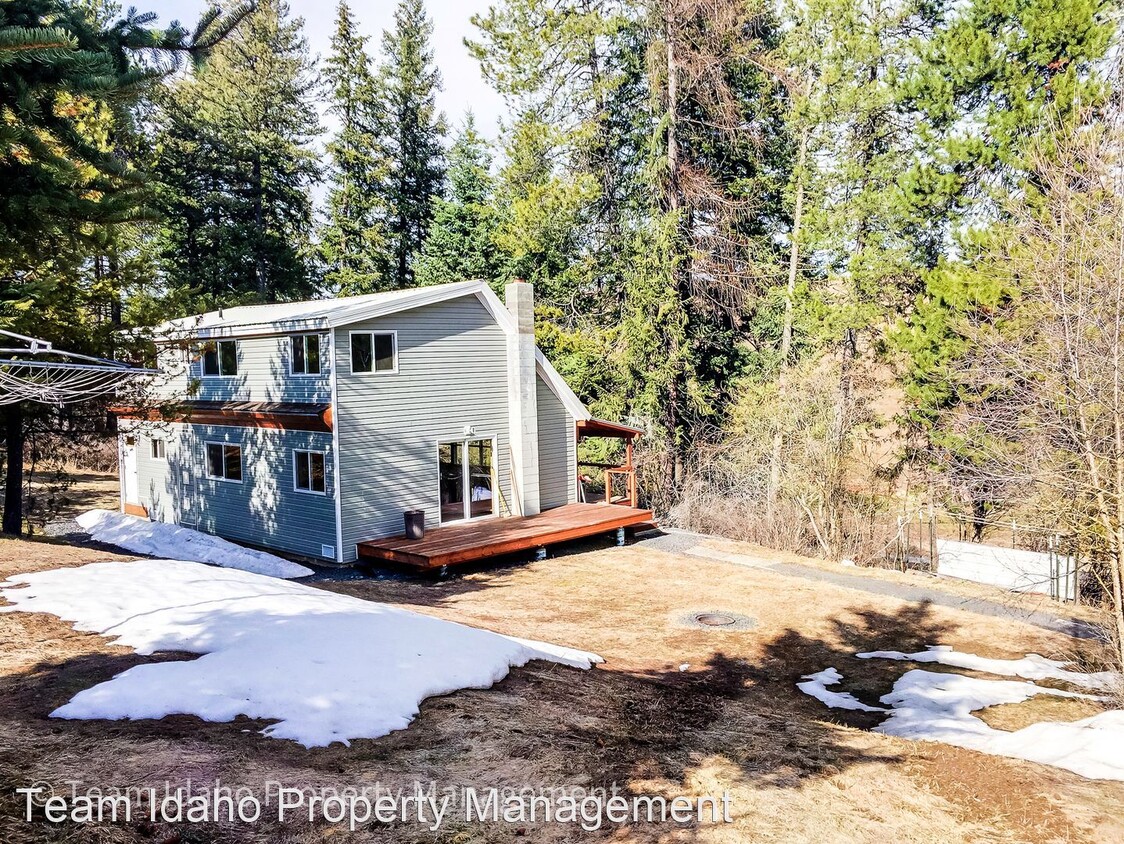 Primary Photo - 2 br, 1.5 bath House - 1121 Big Meadow Road