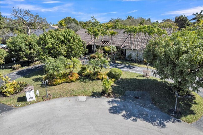 Foto del edificio - 15305 SW 74th Ct