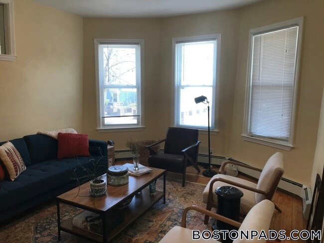 Foto del edificio - 27-29 Cameron Ave.