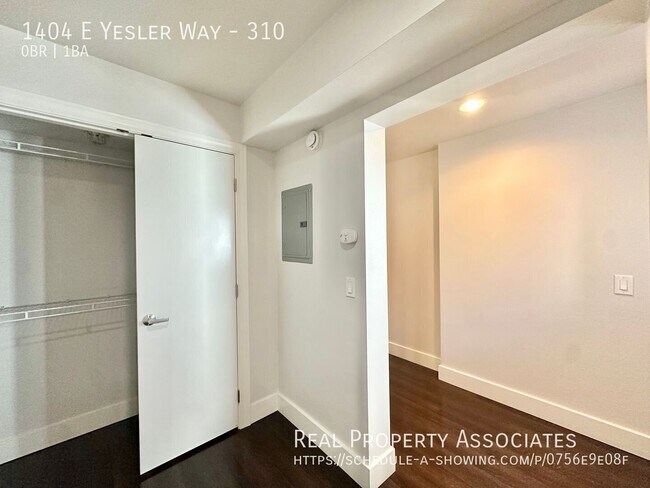Building Photo - 1404 E Yesler Wy