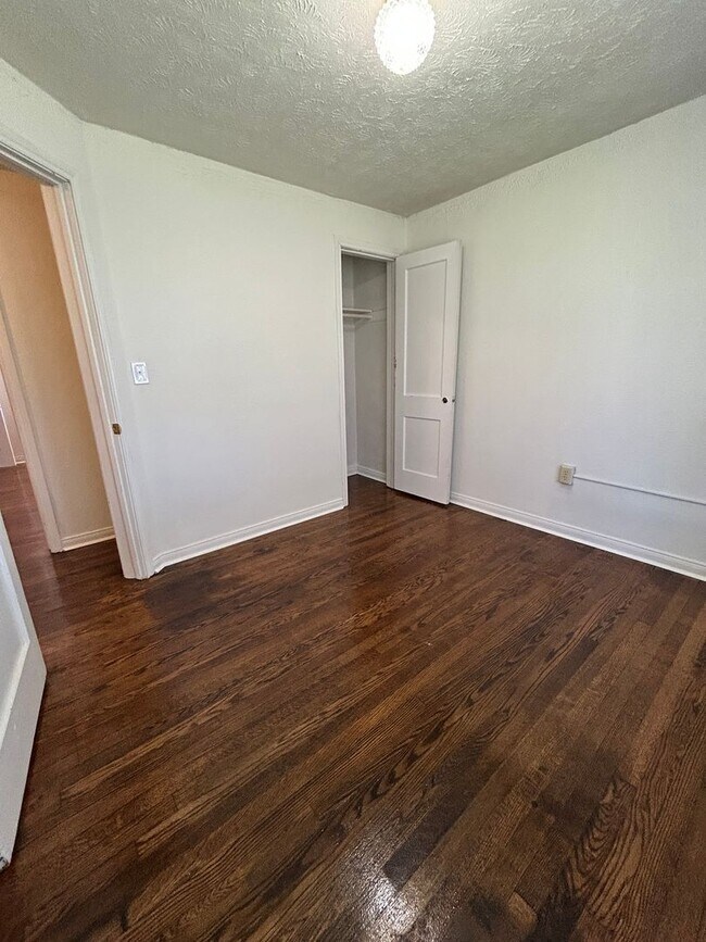 Foto del edificio - 1500-1506 Perdue Street