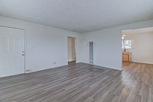 Building Photo - Corona Lane 108** - (V)