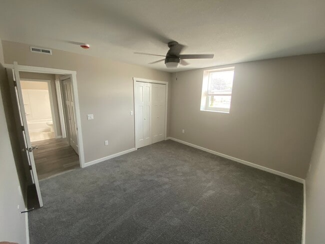 Building Photo - 207 S Vance St