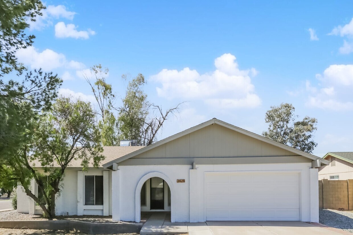 Foto principal - 3428 S Westfall Avenue