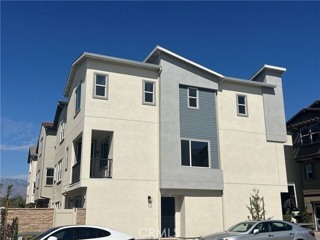 Building Photo - 2539 Dorris St