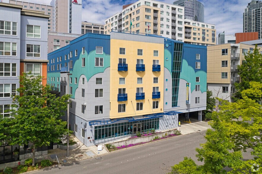 Pacific Inn Apartments