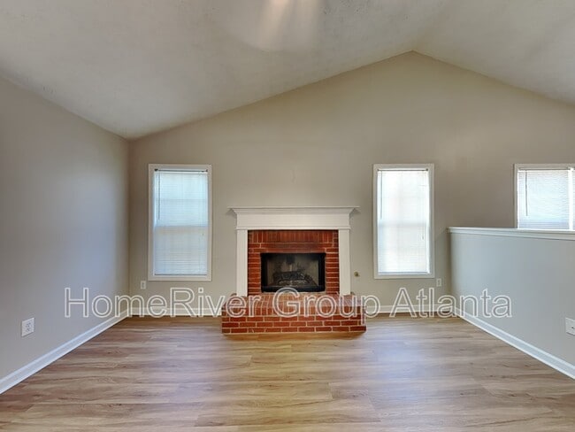 Building Photo - 649 Stonecrest Dr