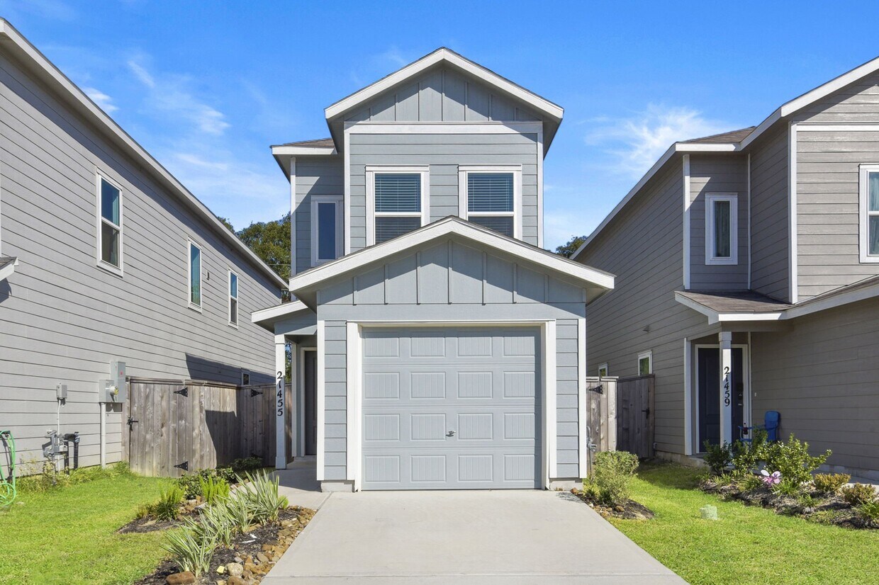 Foto principal - 21455 Carosella Dr