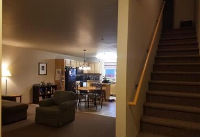 Building Photo - 189 Talon Way