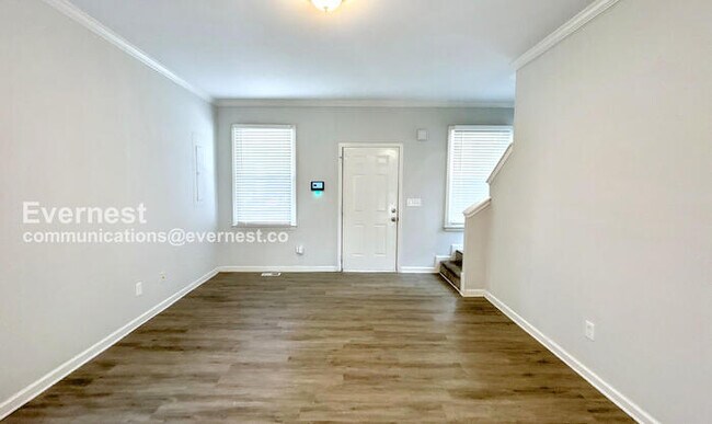 Foto del edificio - 679 Smith St SW