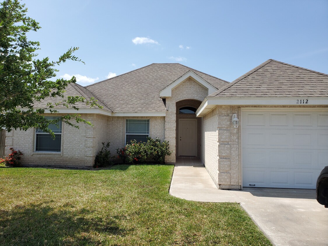 2112 Treasure Oaks Dr, Harlingen, TX 78550 House Rental in Harlingen