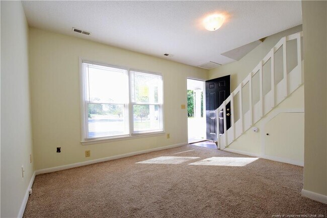 Foto del edificio - 6637 Abbey Ln